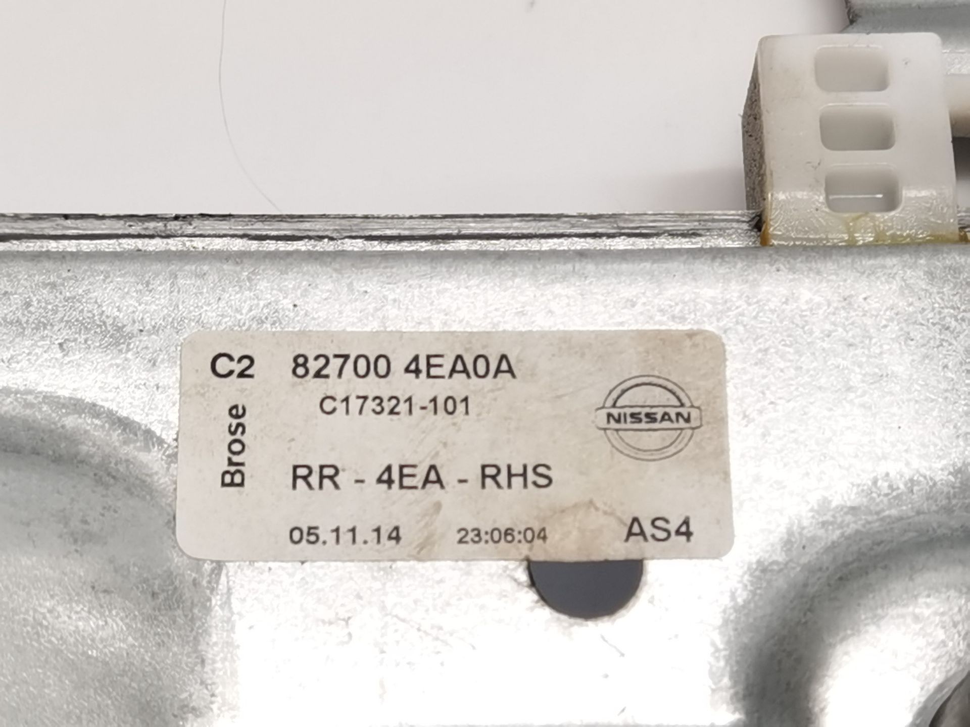 ELEVALUNAS TRASERO DERECHO NISSAN QASHQAI II (J11, J11_) 827004EA0A 827004EA0A - Vista 2