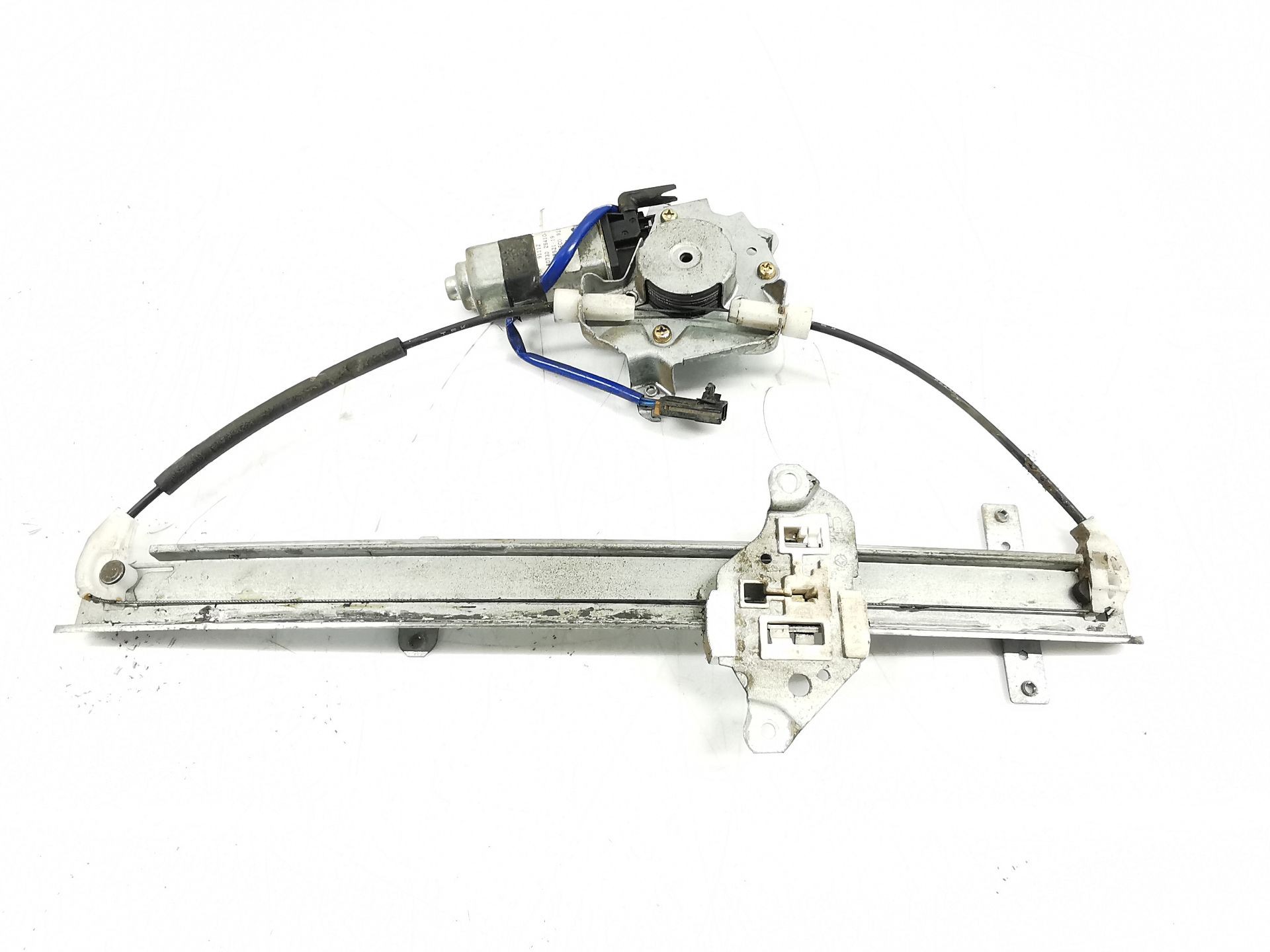 ELEVALUNAS DELANTERO DERECHO NISSAN PICK UP (D22) 807302S410 807302S410