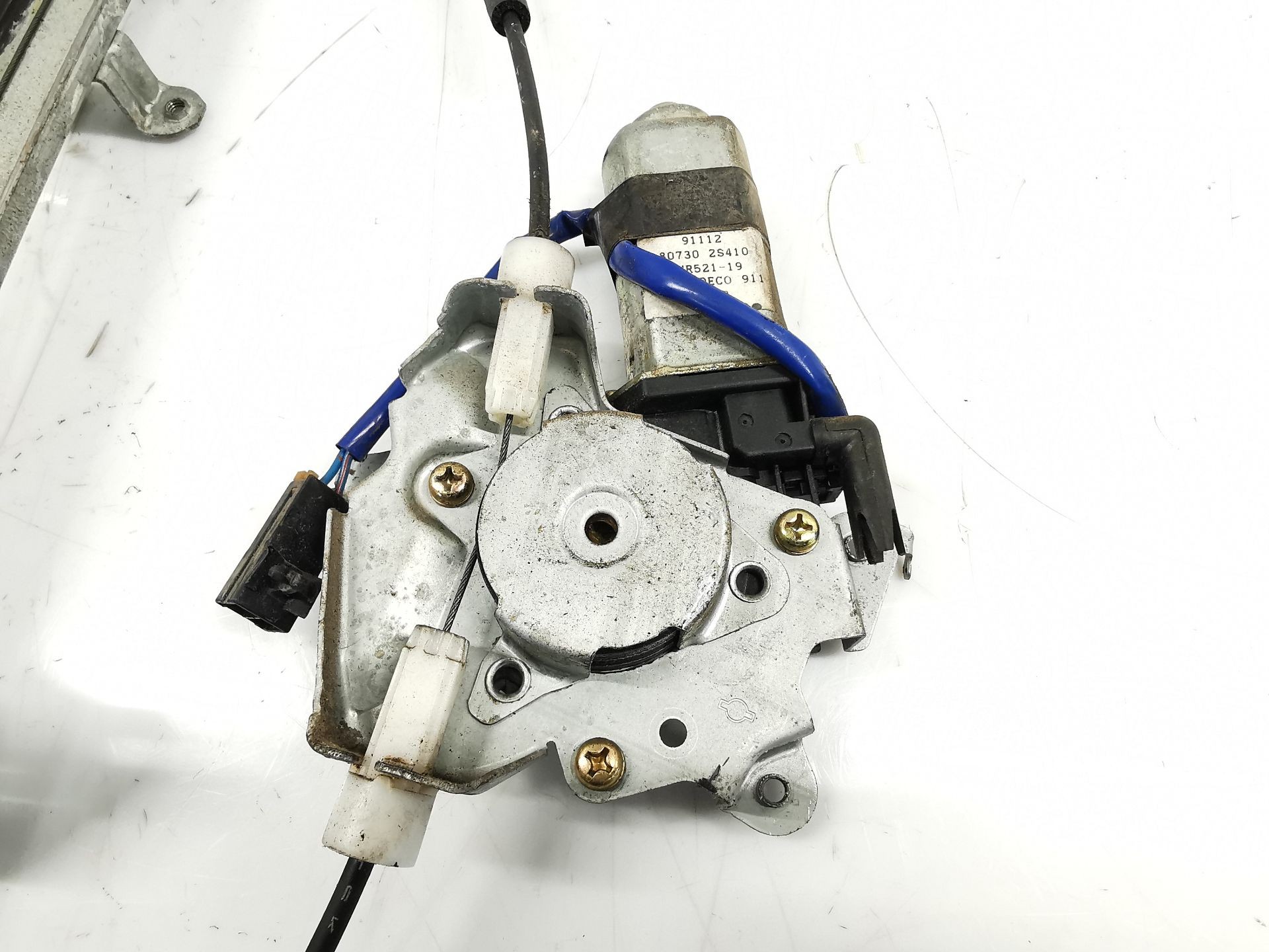 ELEVALUNAS DELANTERO DERECHO NISSAN PICK UP (D22) 807302S410 807302S410 - Vista 2