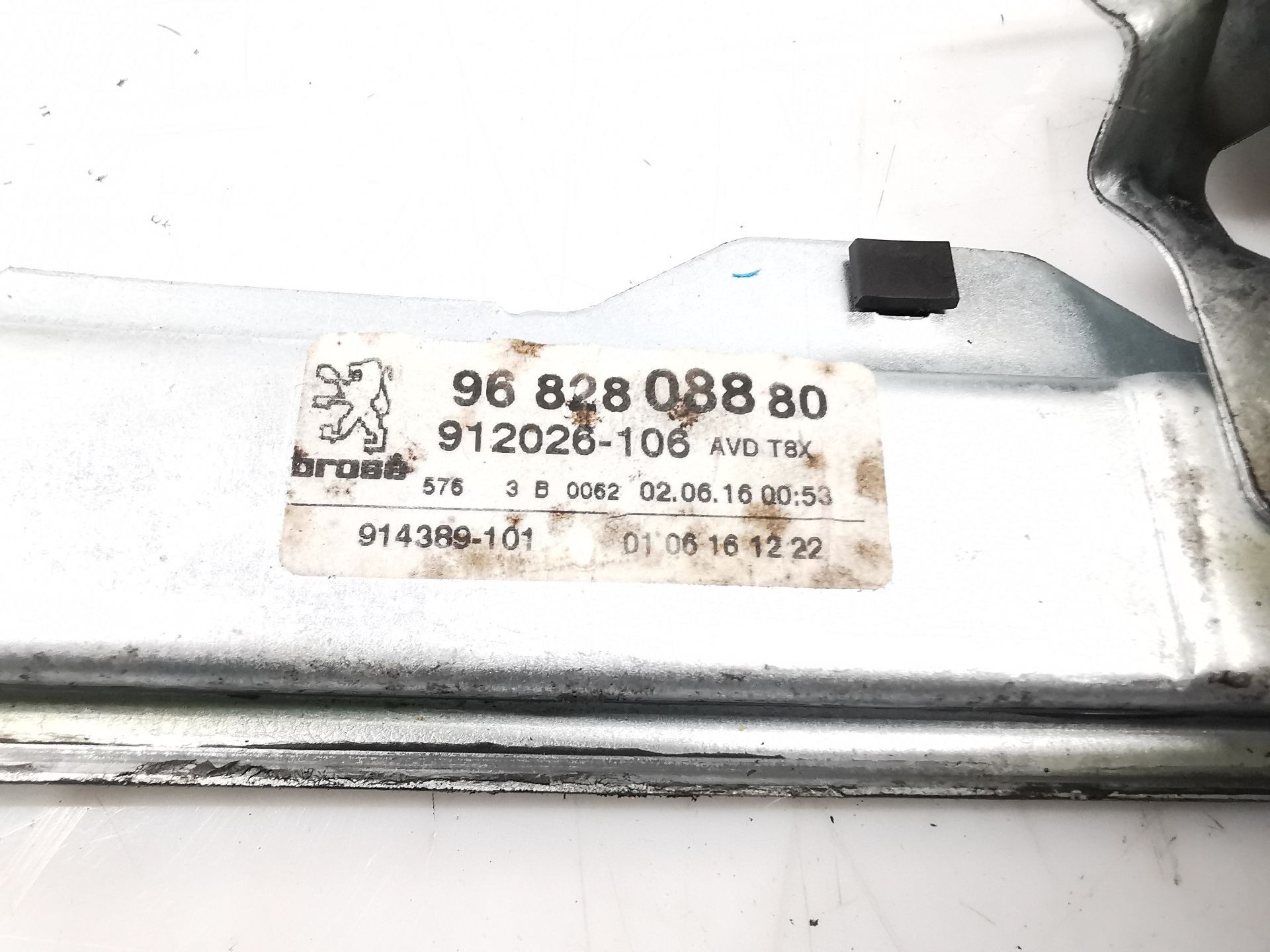 ELEVALUNAS DELANTERO DERECHO PEUGEOT 3008 II SUV (MC_, MR_, MJ_, M4_) 9682808880 9682808880 - Vista 3