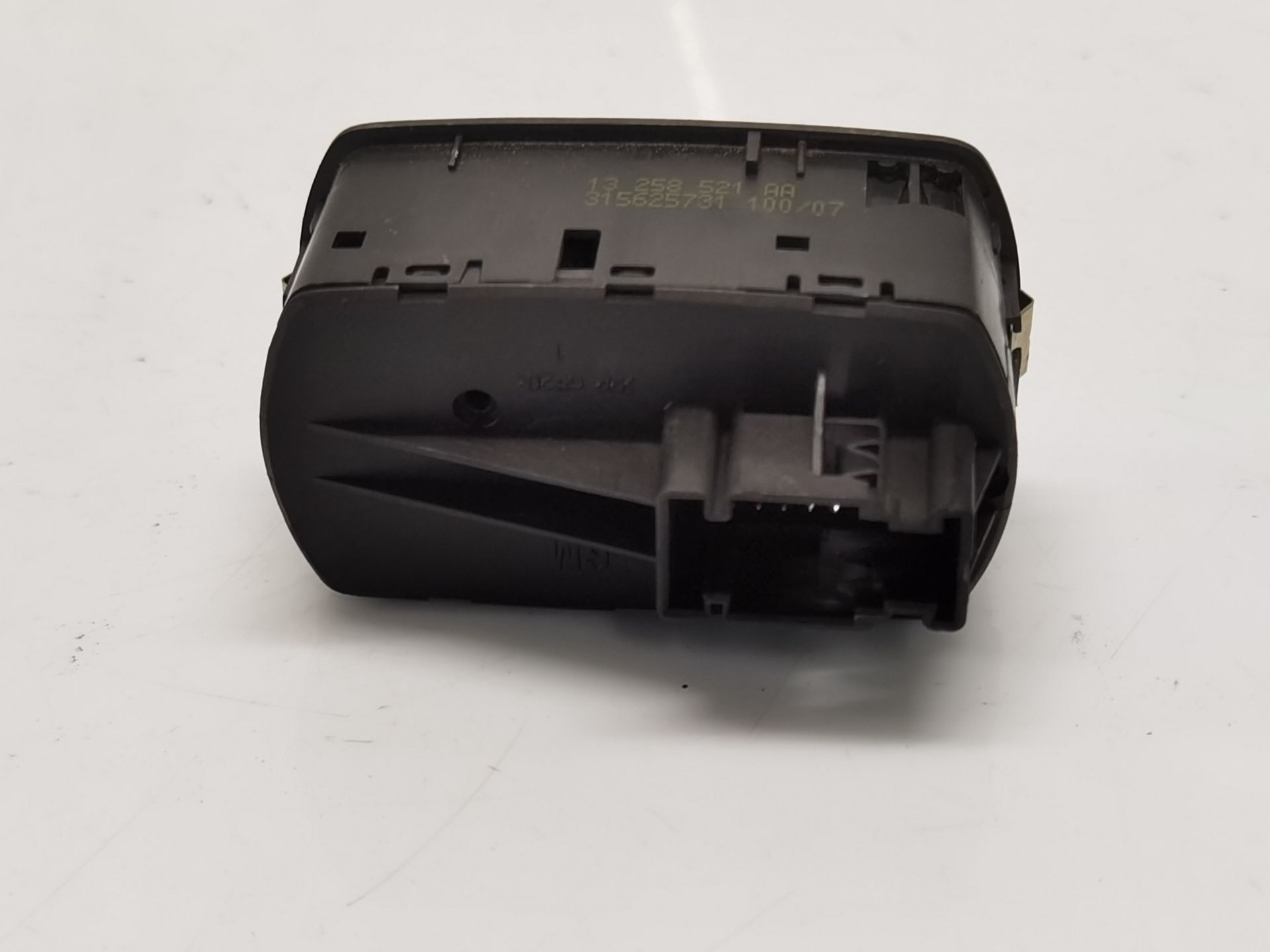 MANDO ELEVALUNAS DELANTERO IZQUIERDO OPEL CORSA D (S07) 315625731 315625731 - Vista 2
