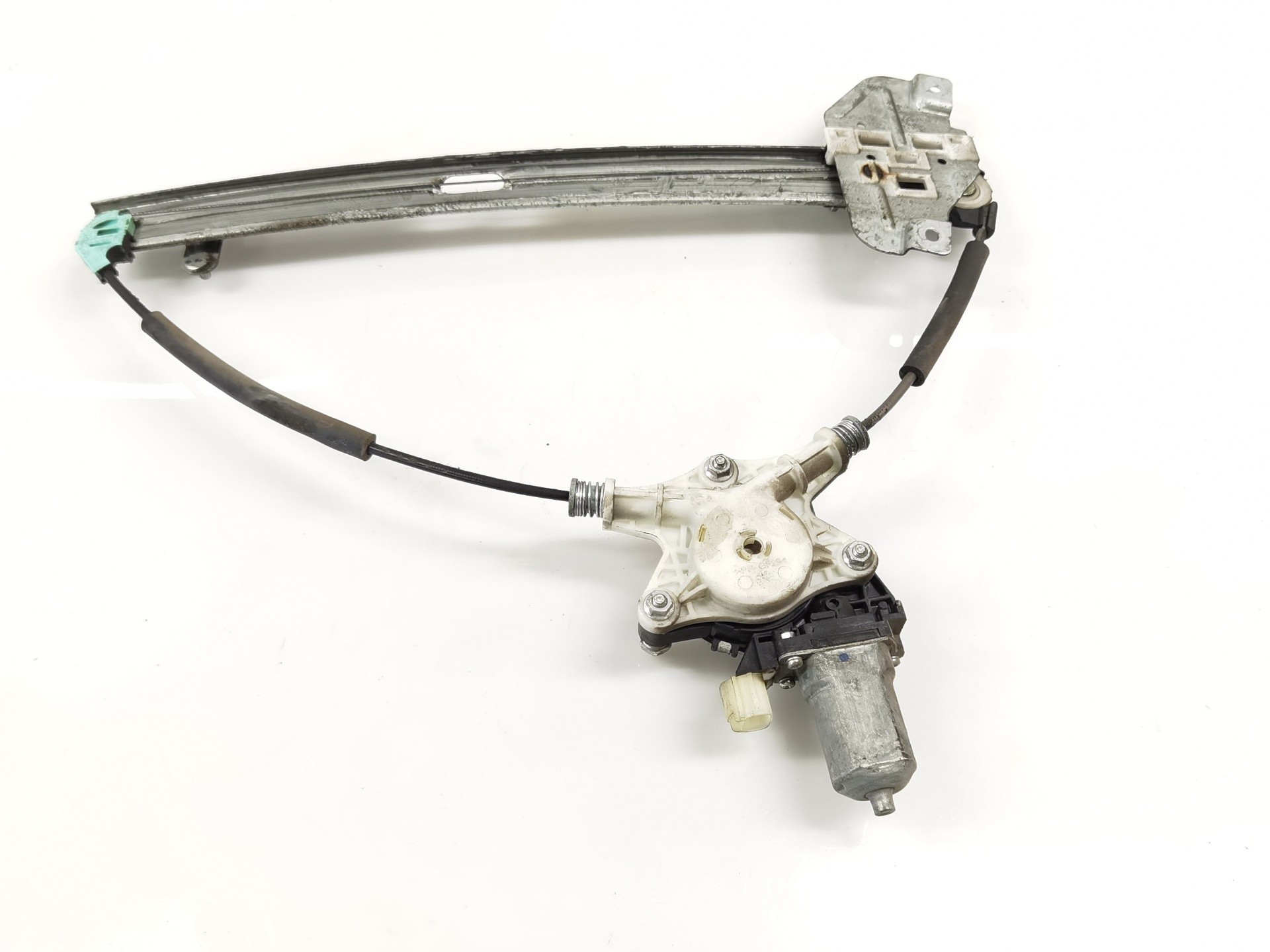 ELEVALUNAS DELANTERO DERECHO KIA RIO 824601W000 824601W000