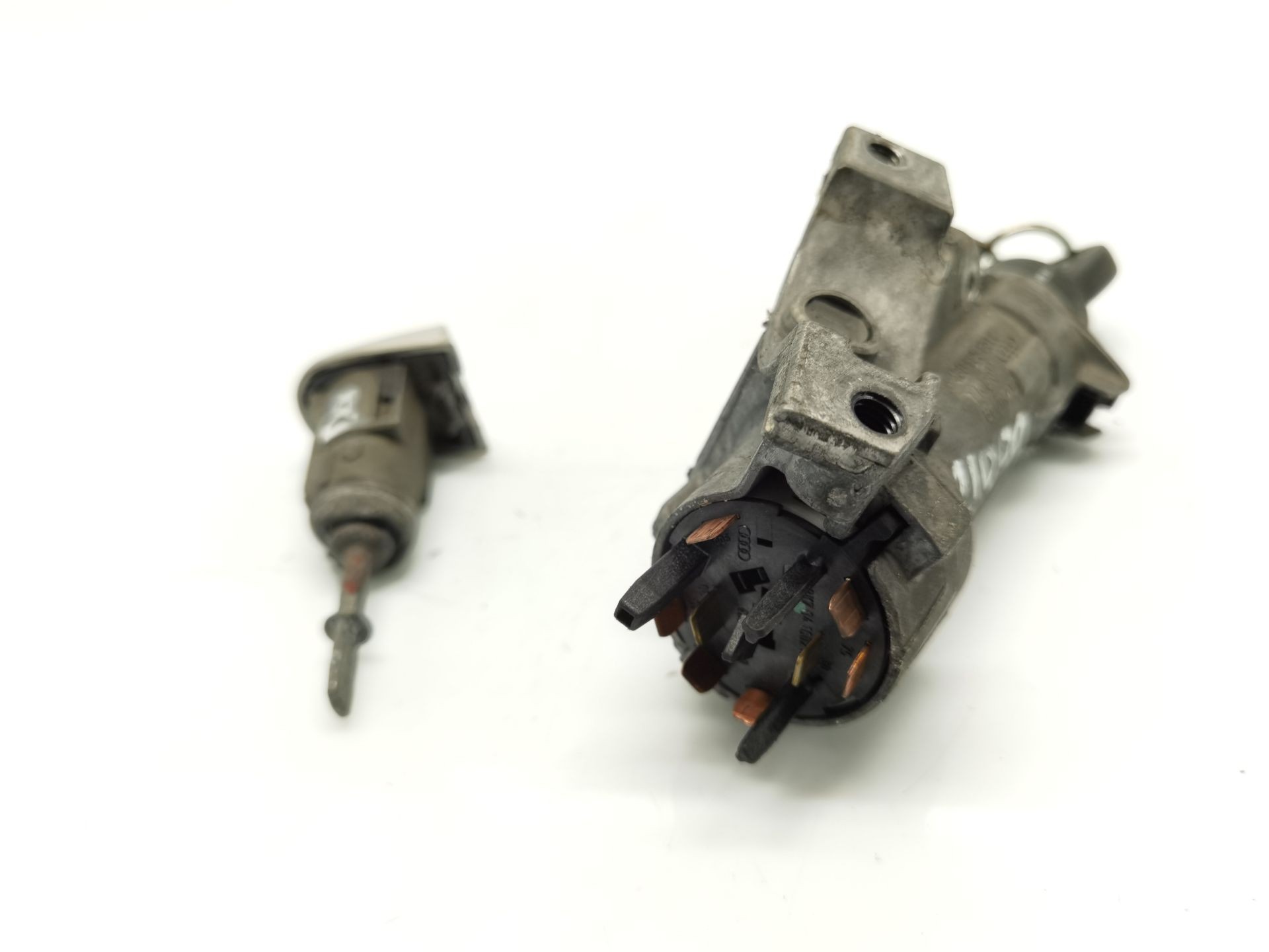 ANTIRROBO VOLKSWAGEN GOLF IV (1J1) 4B0905851C 4B0905851C - Vista 2