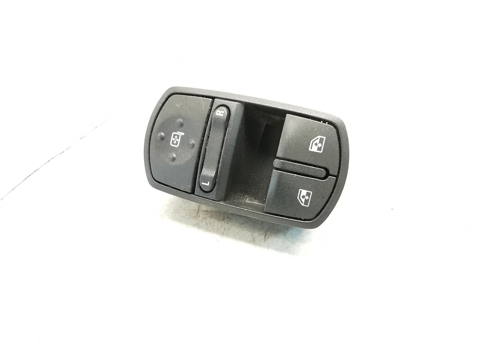 MANDO ELEVALUNAS DELANTERO IZQUIERDO OPEL CORSA D (S07) 315625731 315625731