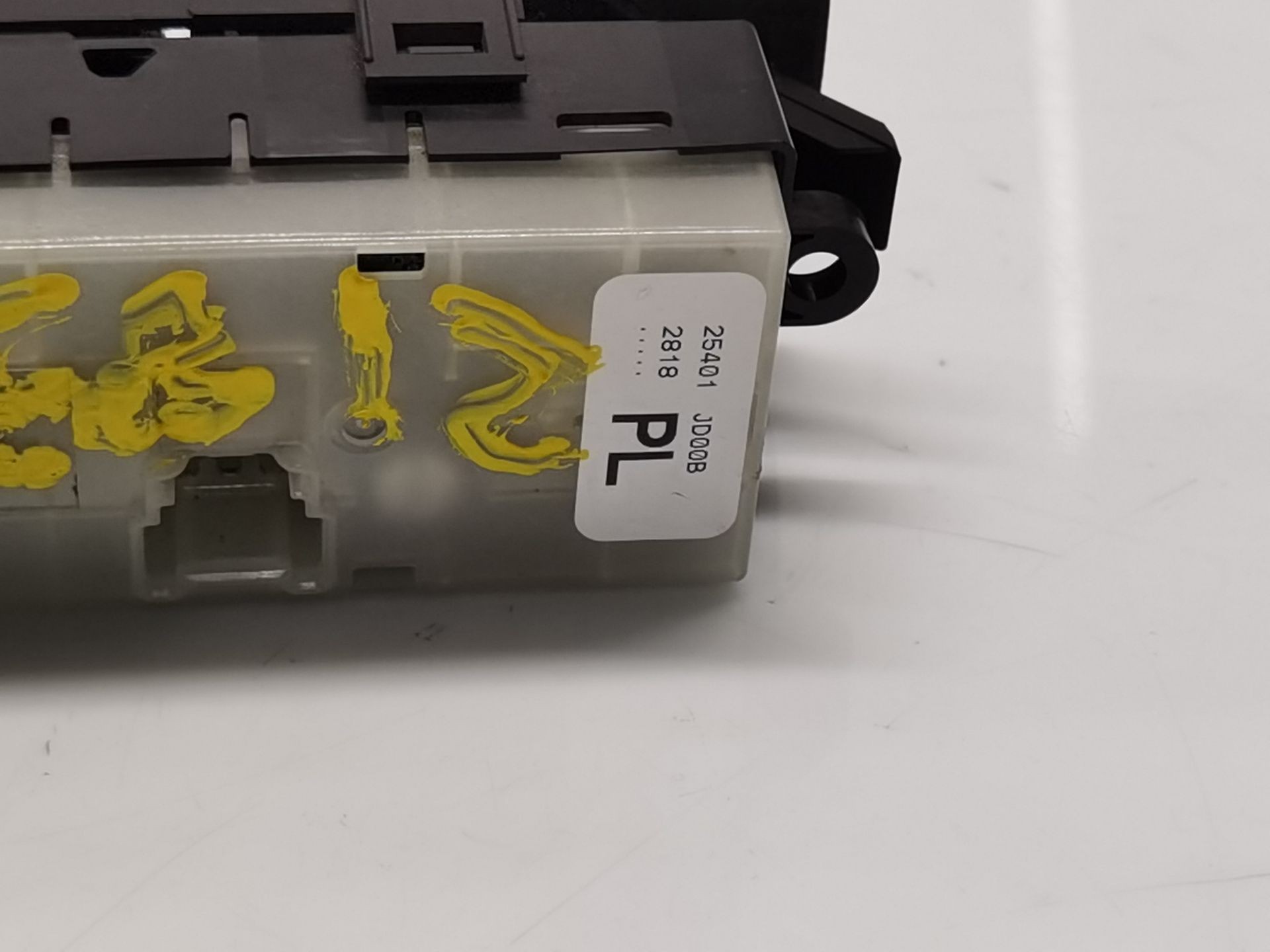MANDO ELEVALUNAS DELANTERO IZQUIERDO NISSAN QASHQAI I (J10, NJ10) 25401JD00B 25401JD00B - Vista 3