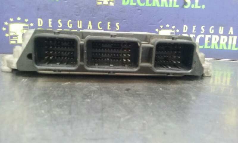 CENTRALITA MOTOR UCE RENAULT MEGANE II BERLINA 5P 8200305678 / 0281011275 82003056780281011275 - Vista 3