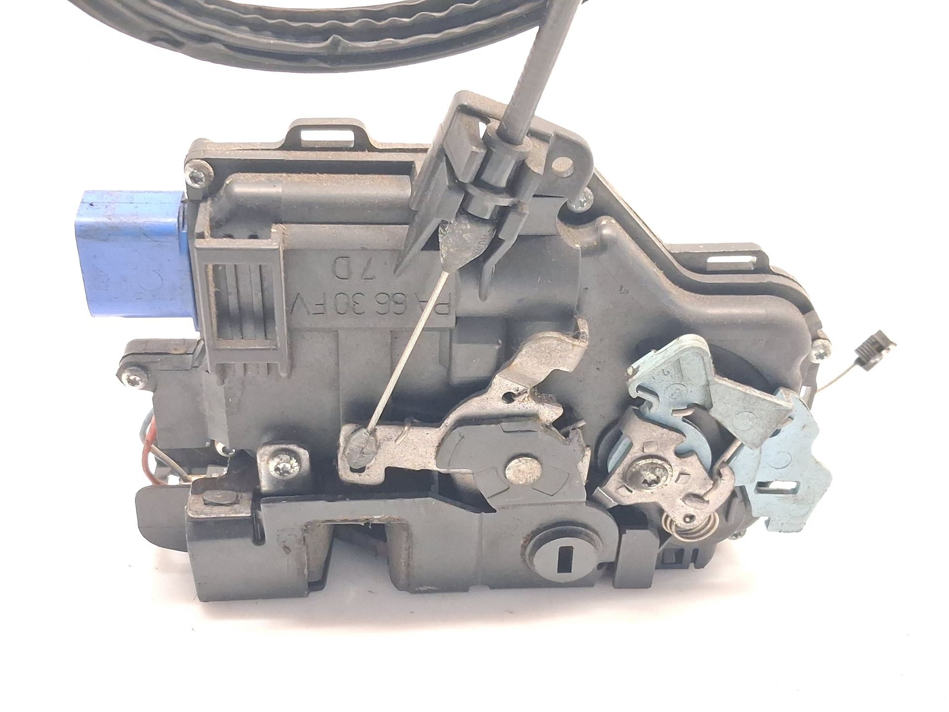 CERRADURA PUERTA TRASERA DERECHA SKODA OCTAVIA II (1Z3) 7L0839016D 7L0839016D - Vista 3