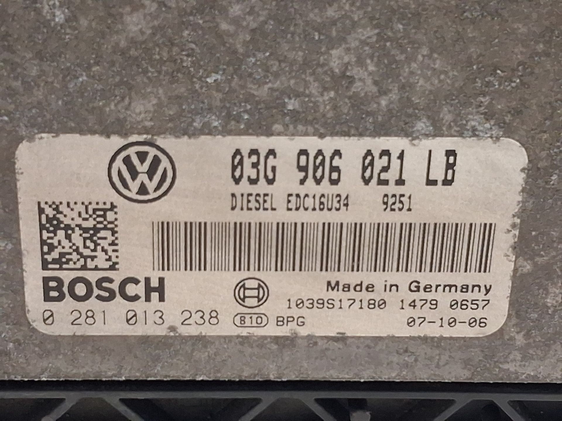 CENTRALITA MOTOR UCE SKODA OCTAVIA II (1Z3) 03G906021LB / 0281013238 03G906021LB0281013238 - Vista 2