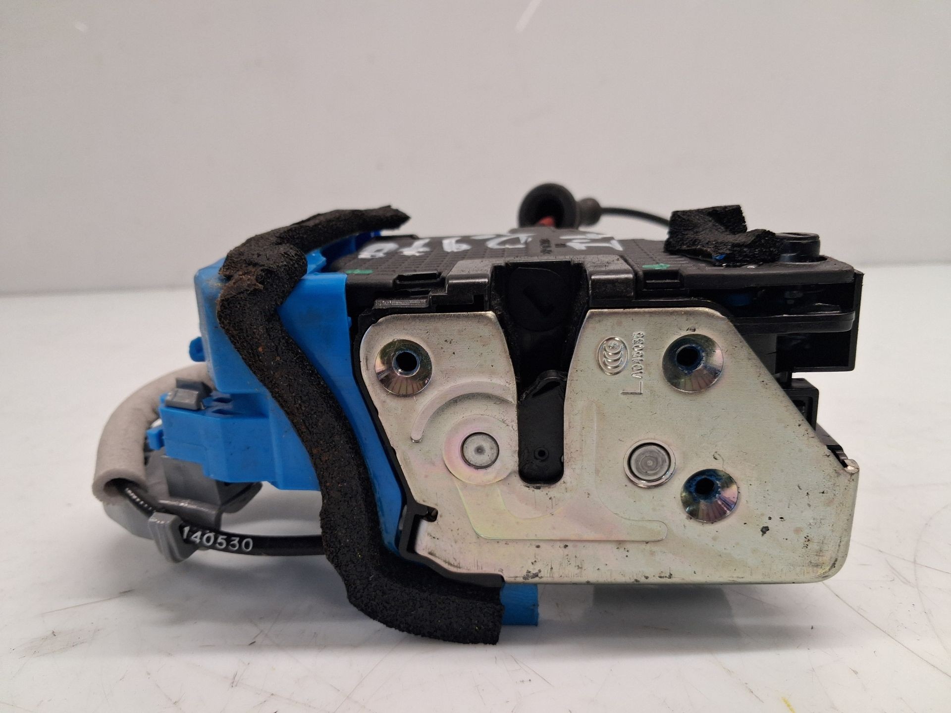 CERRADURA PUERTA TRASERA IZQUIERDA KIA CEE´D (JD) 81410A2100JFT 81410A2100JFT - Vista 3