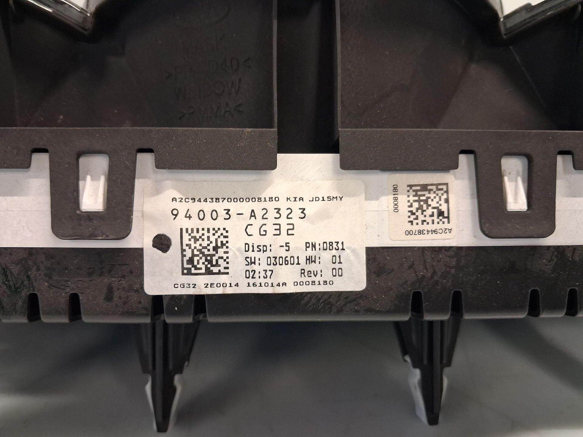 CUADRO INSTRUMENTOS KIA CEE´D (JD) 94003A2323 / A2C94438700 94003A2323A2C94438700 - Vista 3