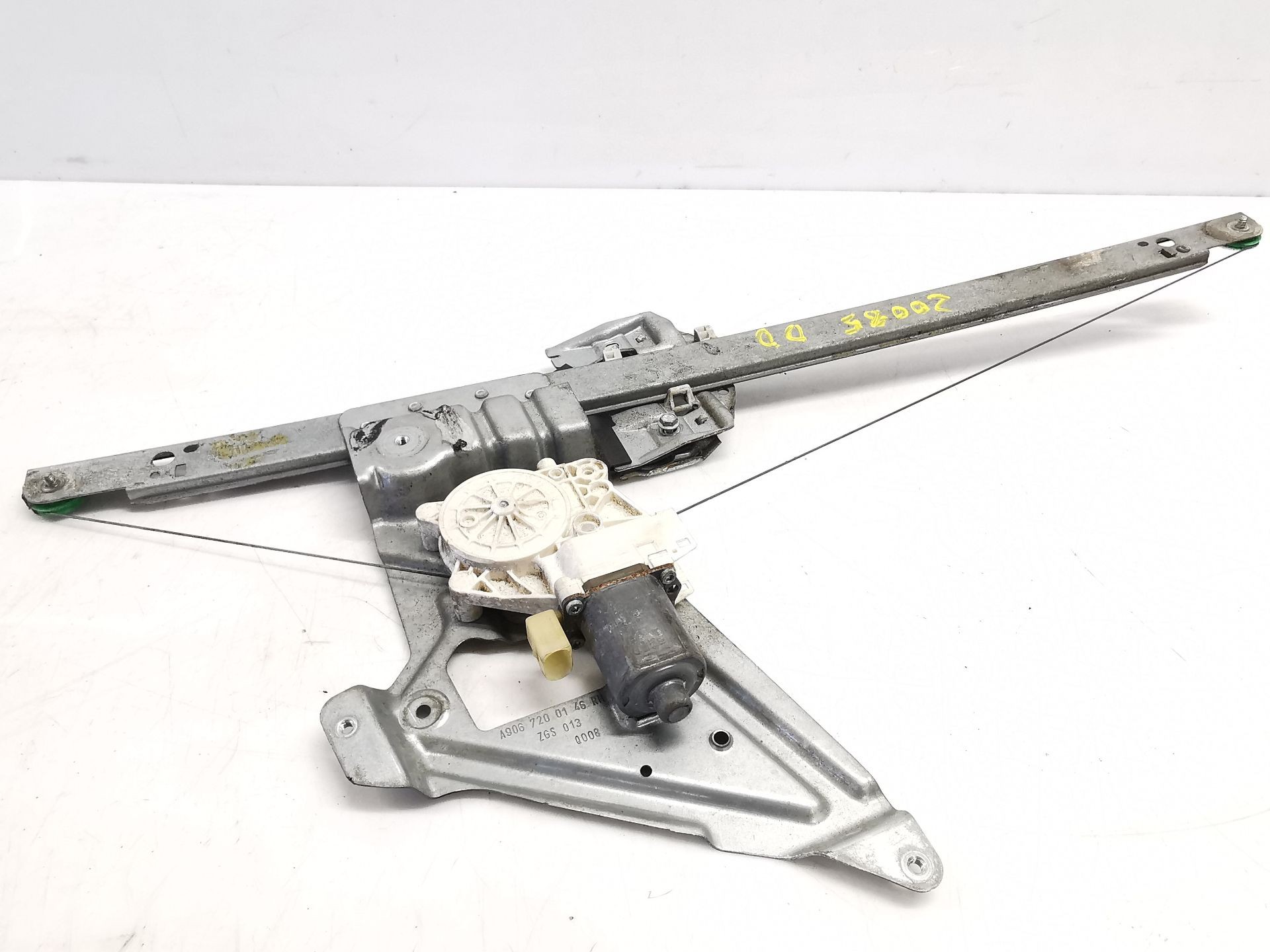 ELEVALUNAS DELANTERO DERECHO MERCEDES-BENZ SPRINTER 3-t Furgoneta (B906) A9067200146RH / A0068205542 A9067200146RHA0068205542