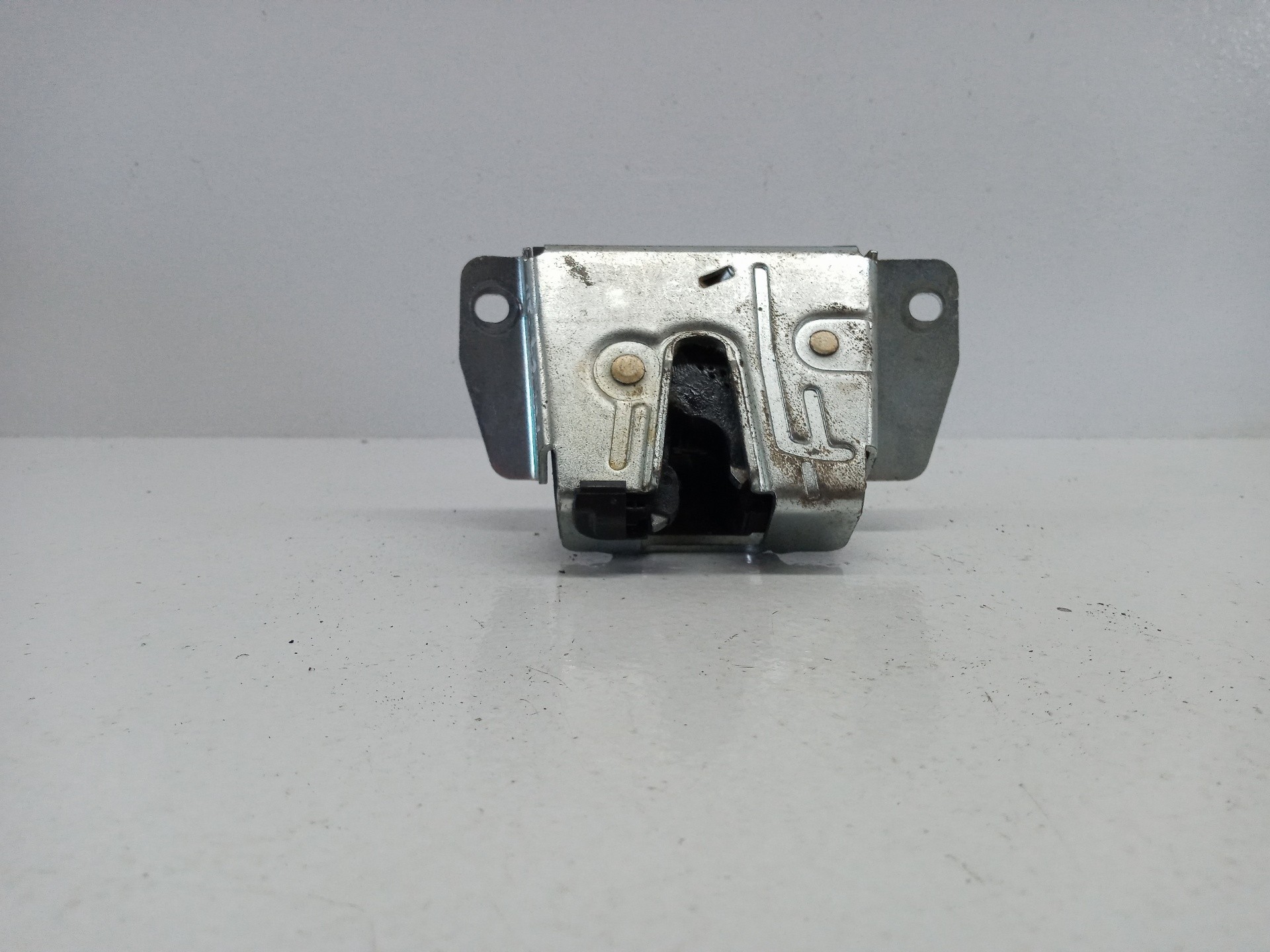 CERRADURA MALETERO / PORTÓN MERCEDES-BENZ CLASE M (W163) A1637400235 A1637400235 - Vista 2
