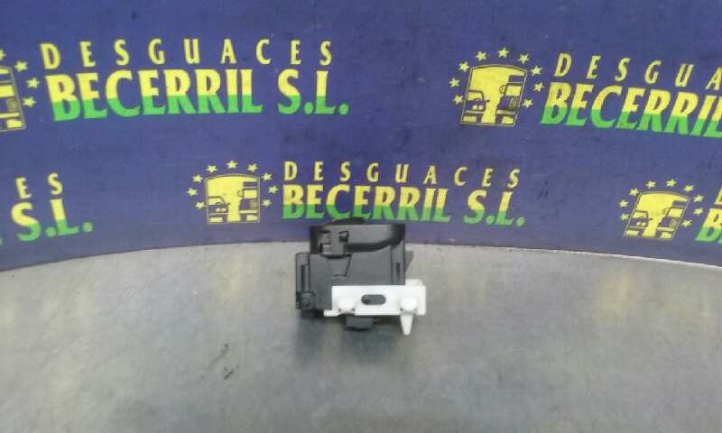 MANDO ELEVALUNAS DELANTERO DERECHO MERCEDES-BENZ CLASE C (W203) BERLINA A2038200210 A2038200210 - Vista 3