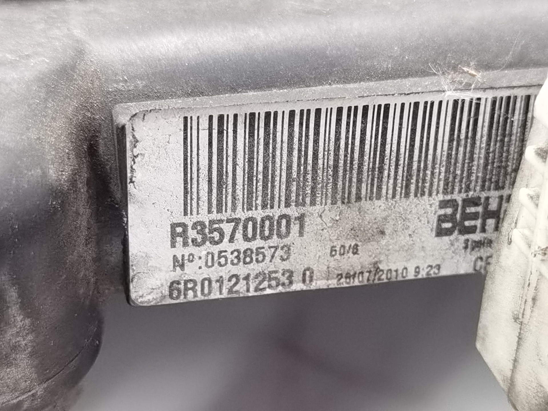 RADIADOR AGUA VOLKSWAGEN POLO (6R1) 6R01212530 6R01212530 - Vista 3