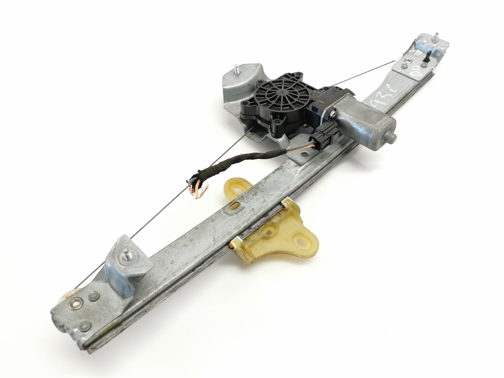 ELEVALUNAS DELANTERO DERECHO RENAULT CLIO IV 807205569R / 9030295E / 128001071E 807205569R9030295E128001071E