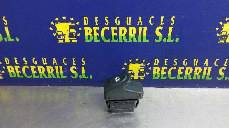 MANDO ELEVALUNAS DELANTERO IZQUIERDO RENAULT MEGANE I BERLINA HATCHBACK (BA0) 7700838099 7700838099 - Vista 2