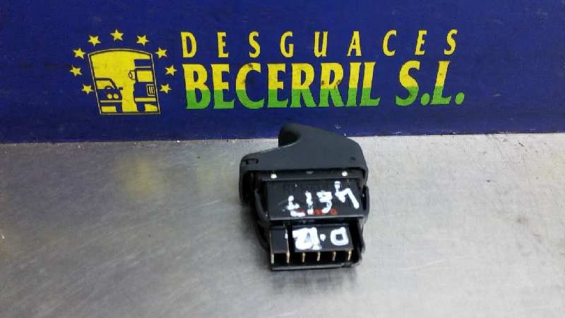 MANDO ELEVALUNAS DELANTERO IZQUIERDO RENAULT MEGANE I BERLINA HATCHBACK (BA0) 7700838099 7700838099 - Vista 3