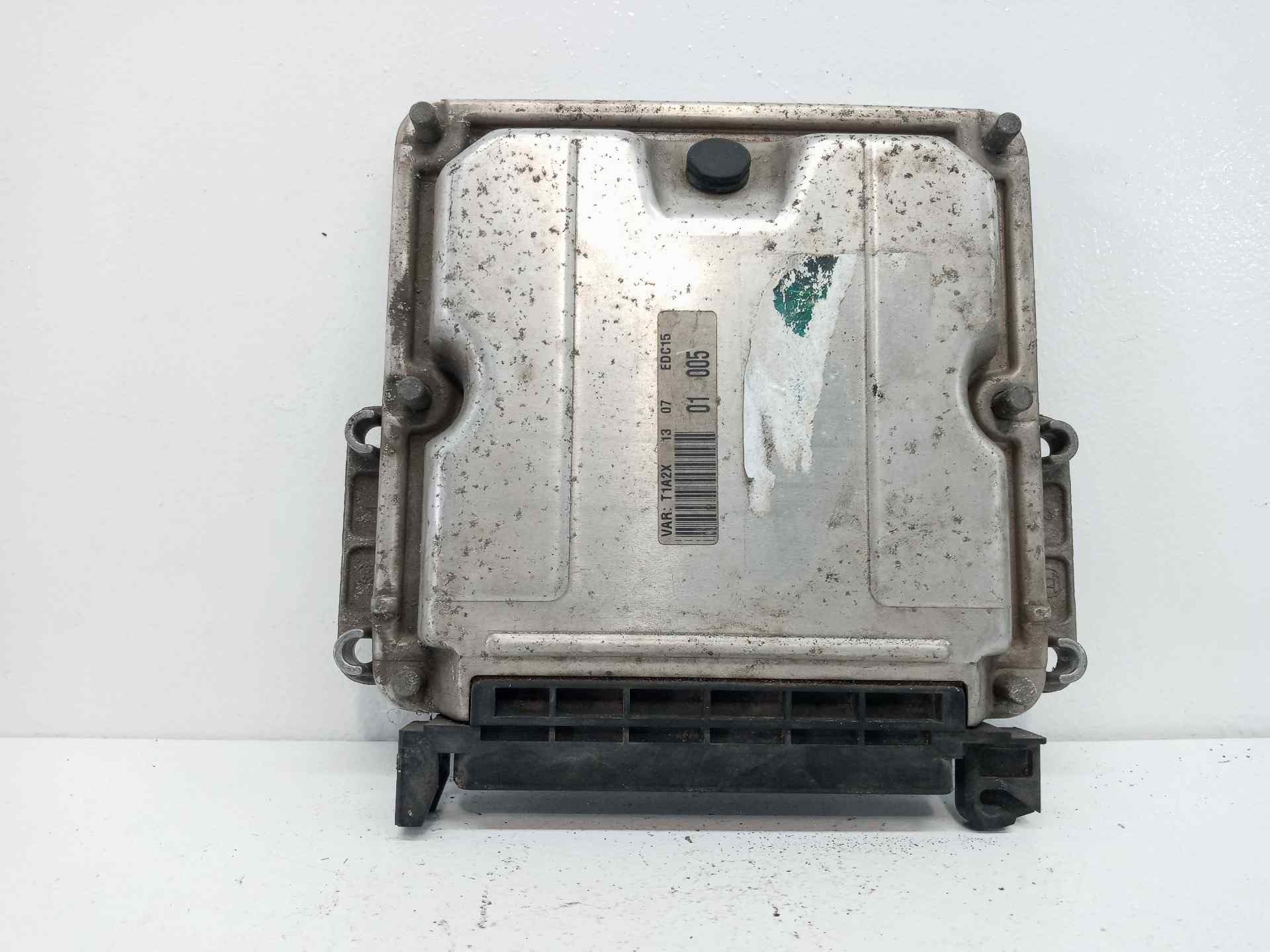 CENTRALITA MOTOR UCE PEUGEOT 206 BERLINA 0281010767 / 9643524980 02810107679643524980