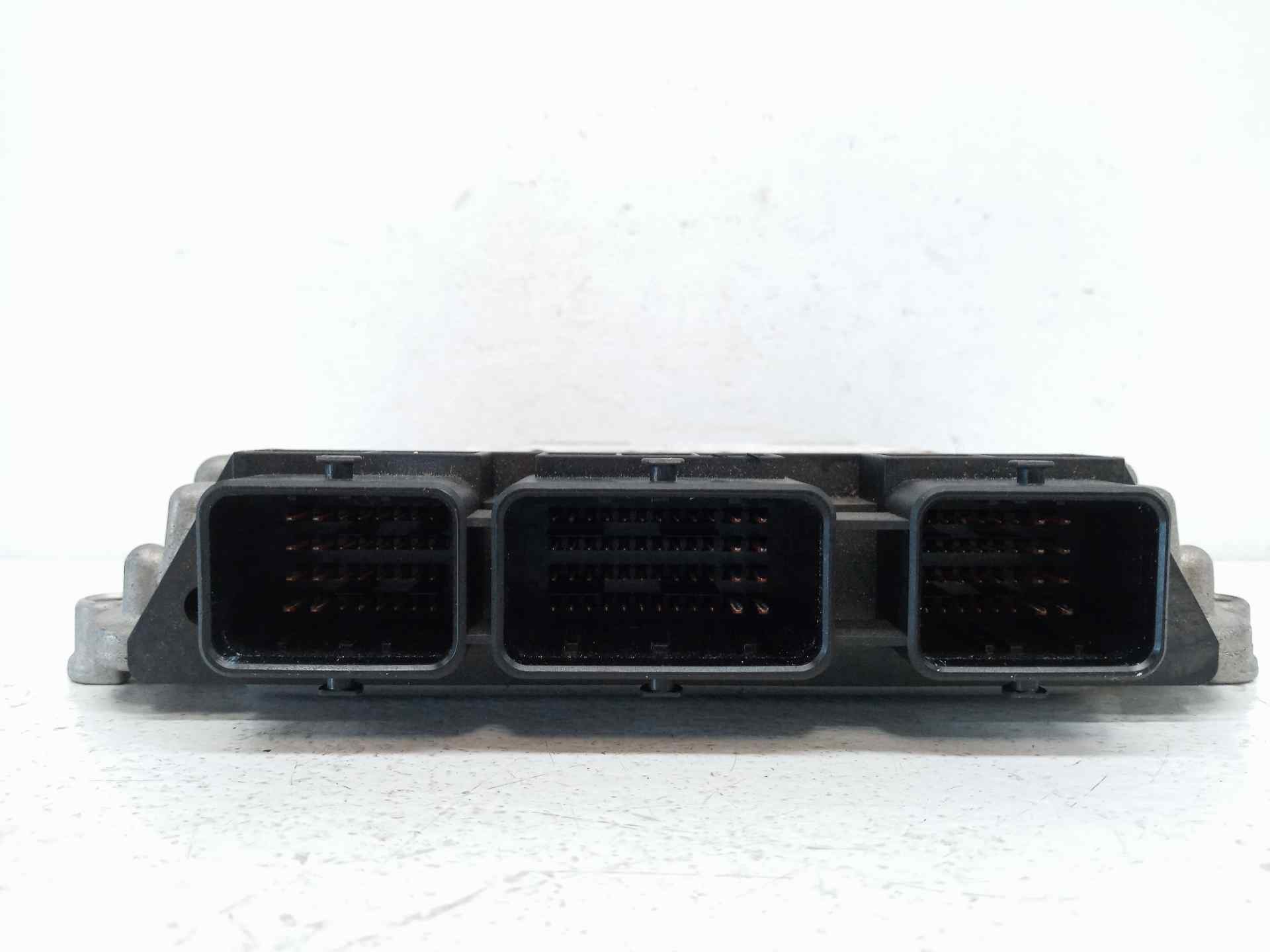 CENTRALITA MOTOR UCE CITROËN C4 BERLINA 9658944580 / EDC16C34 / 0281011629 9658944580EDC16C340281011629 - Vista 3