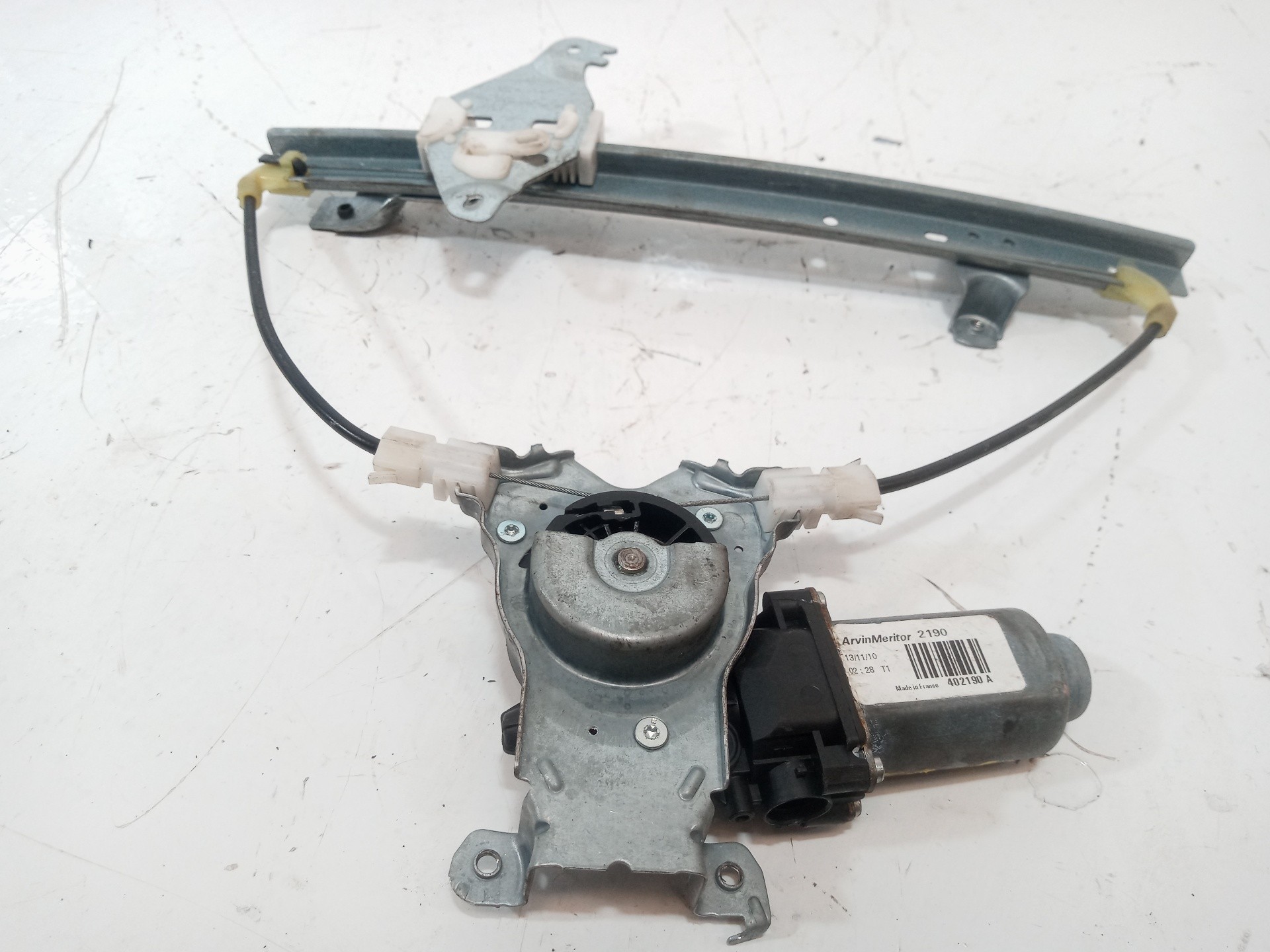 ELEVALUNAS TRASERO DERECHO NISSAN QASHQAI (J10) 402190A 402190A