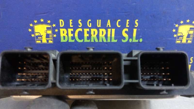 CENTRALITA MOTOR UCE RENAULT SCENIC II 8200310863 / 0281011390 82003108630281011390 - Vista 3
